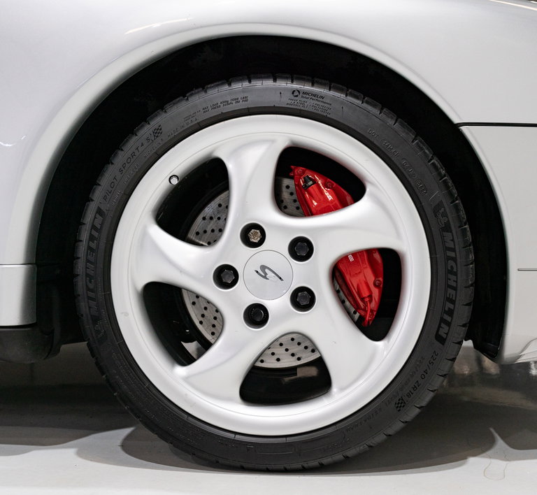 Porsche 993 Carrera 4S