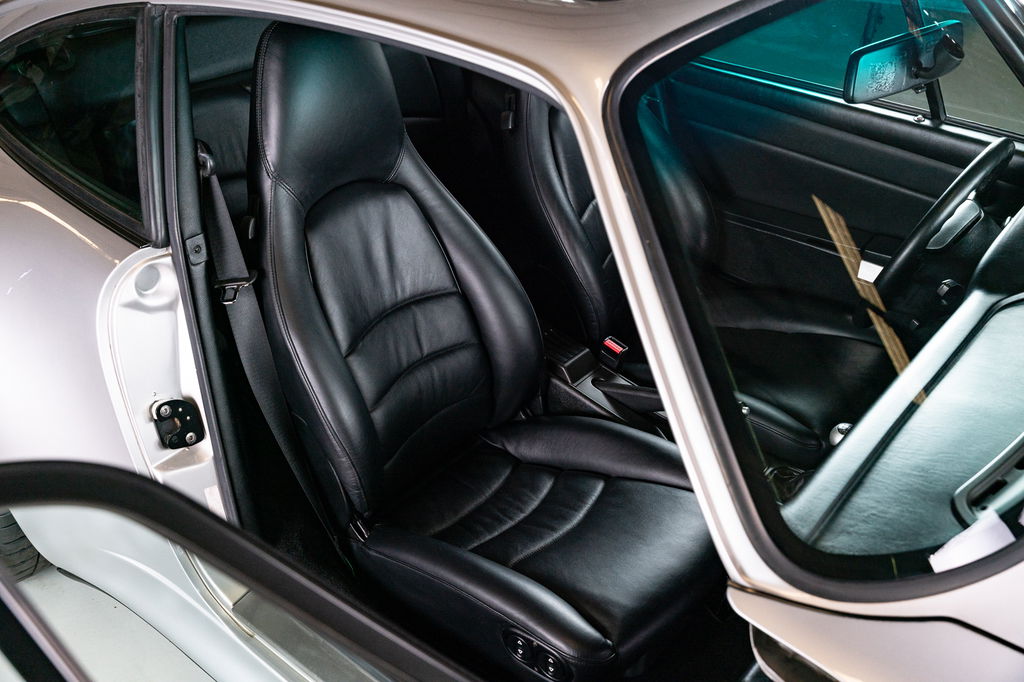 Porsche 993 Carrera 4S