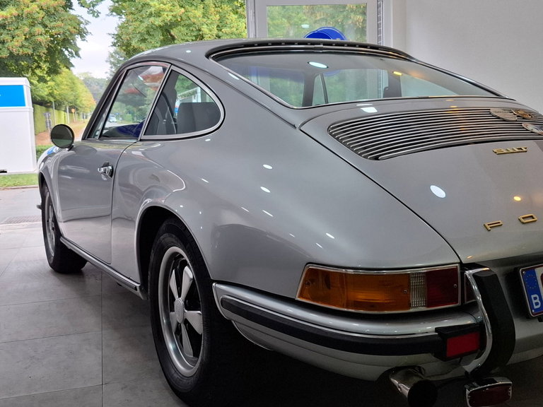 Porsche 911 T