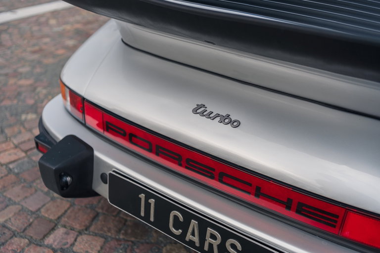 Porsche 911 Turbo 3.3
