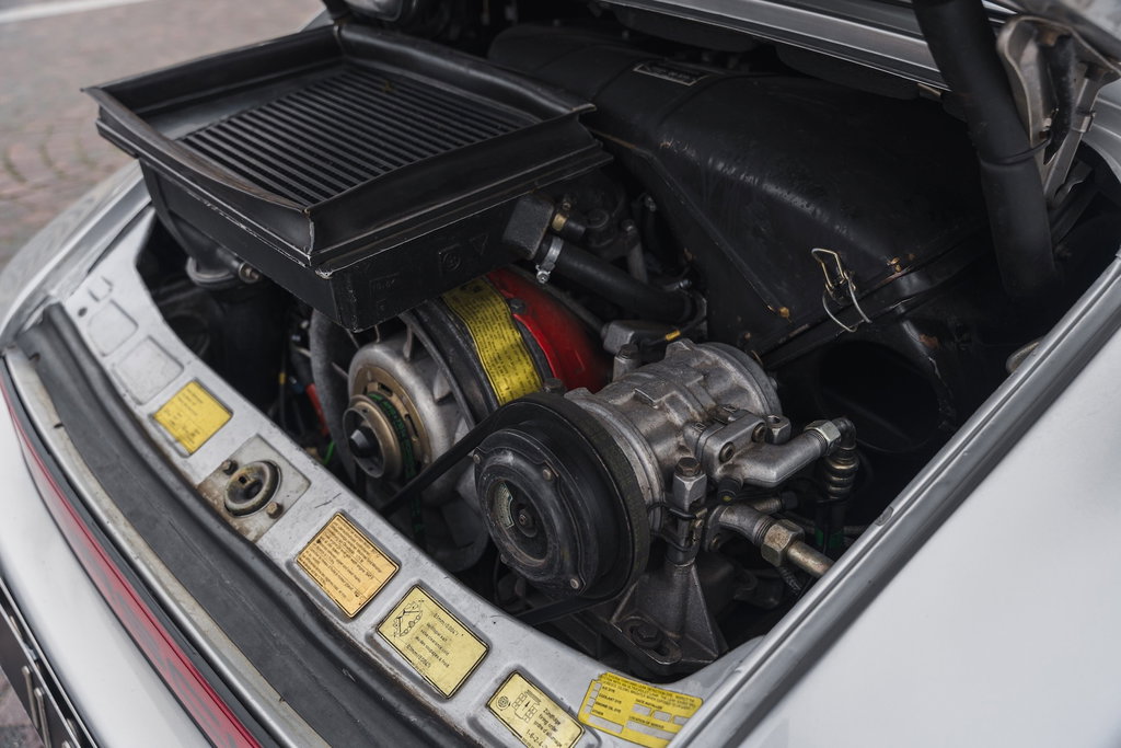 Porsche 911 Turbo 3.3