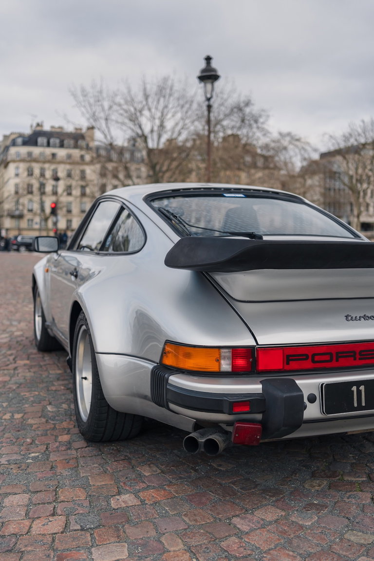 Porsche 911 Turbo 3.3