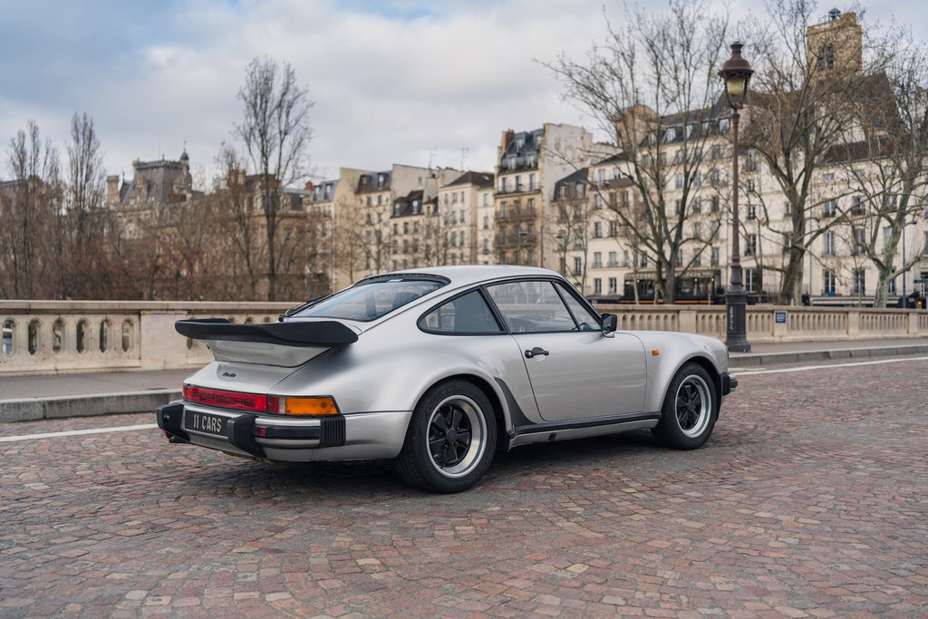 Porsche 911 Turbo 3.3