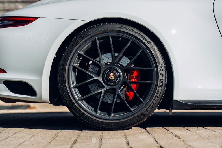 Porsche 991.2 Carrera 4 GTS