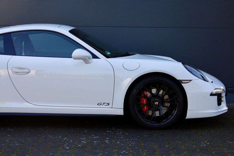 Porsche 991 Carrera GTS