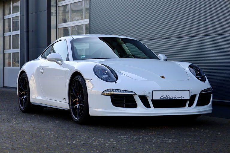 Porsche 991 Carrera GTS