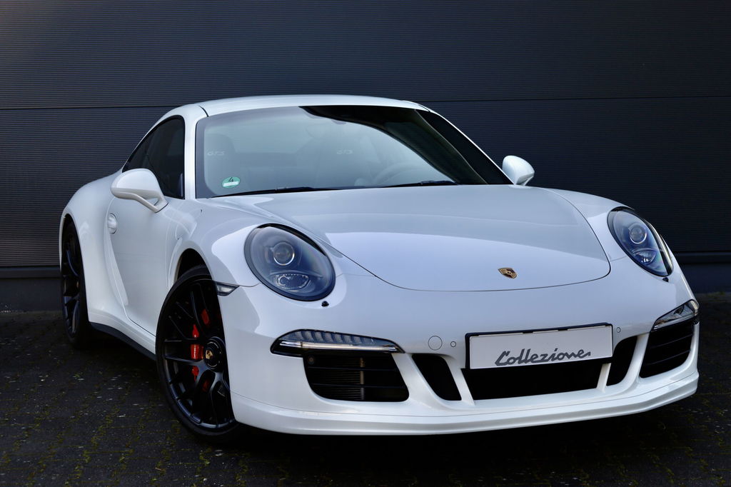 Porsche 991 Carrera GTS