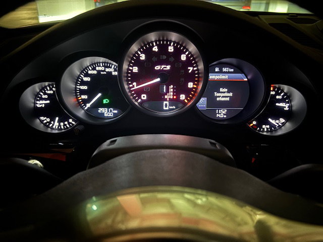 Porsche 991 Carrera 4 GTS