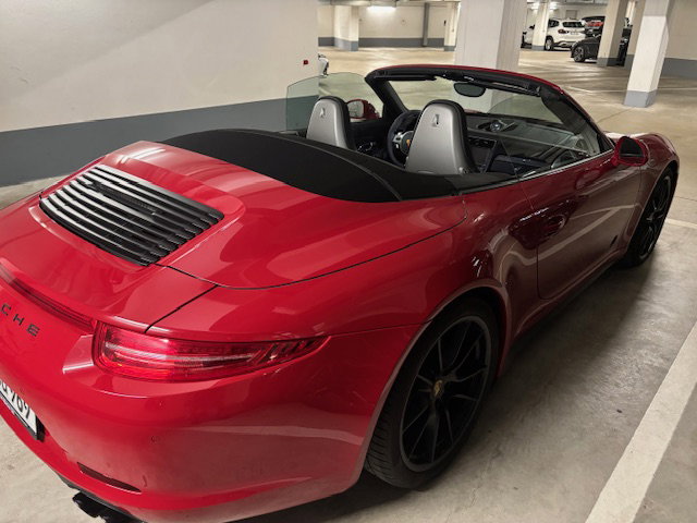 Porsche 991 Carrera 4 GTS