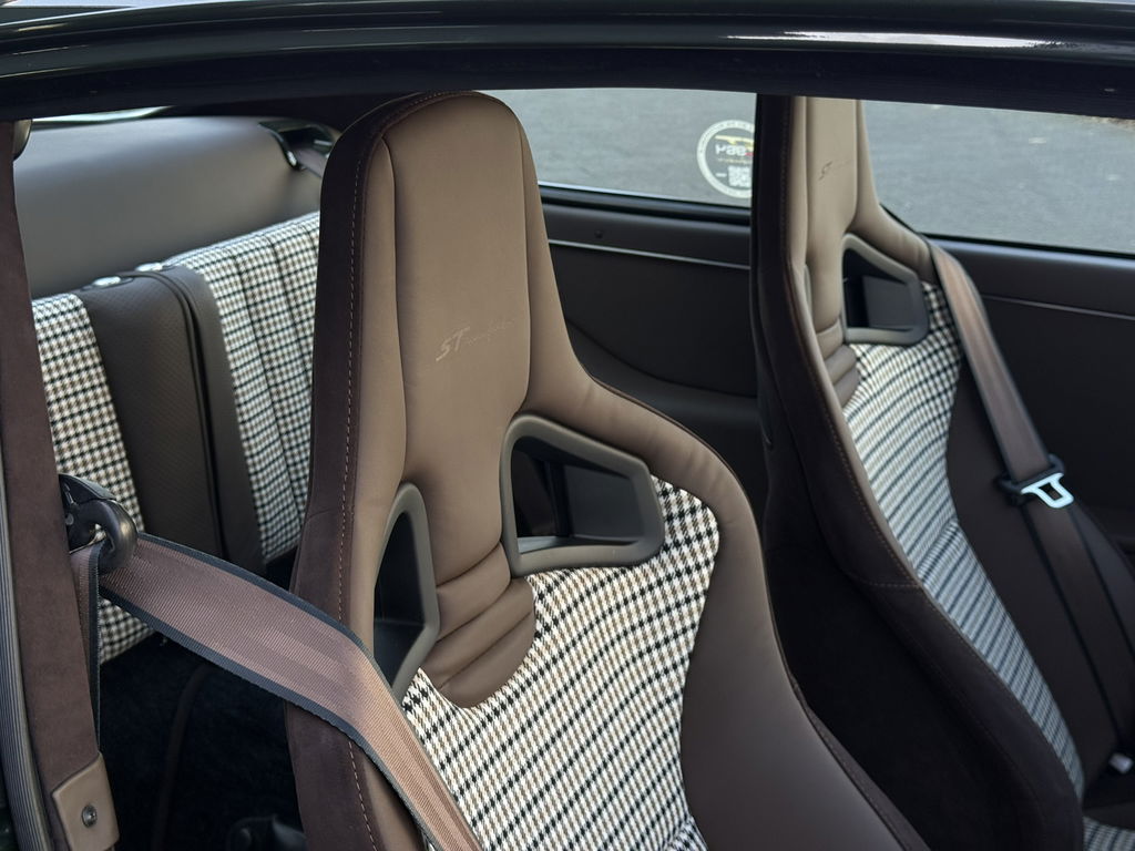 Porsche 911 Backdate