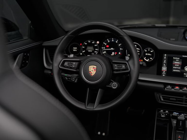 Porsche 992 Carrera 4S