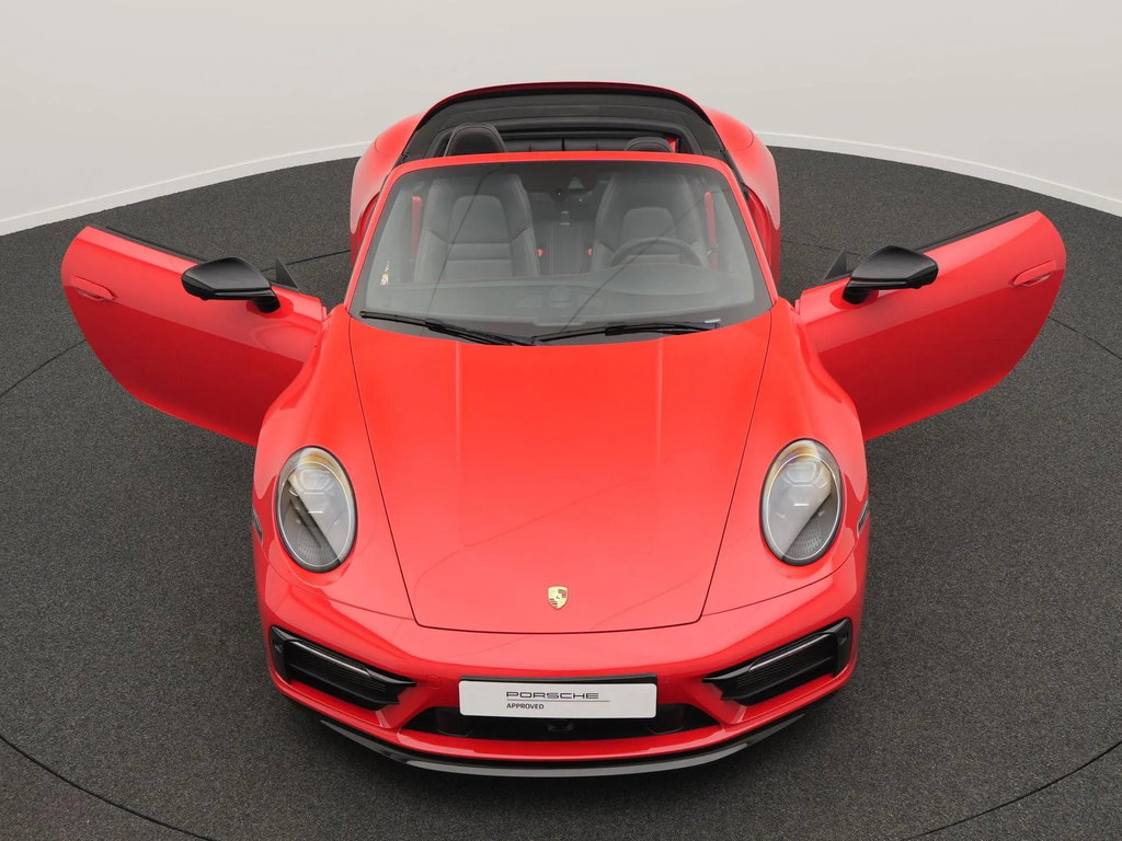 Porsche 992 Carrera GTS