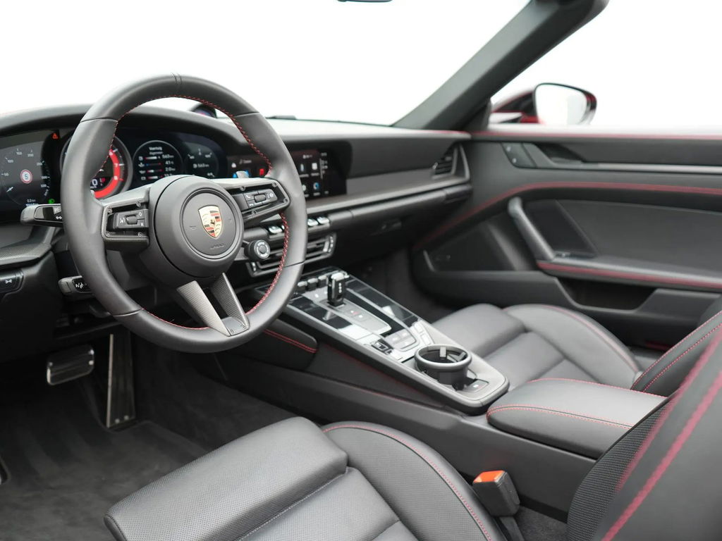 Porsche 992 Carrera GTS