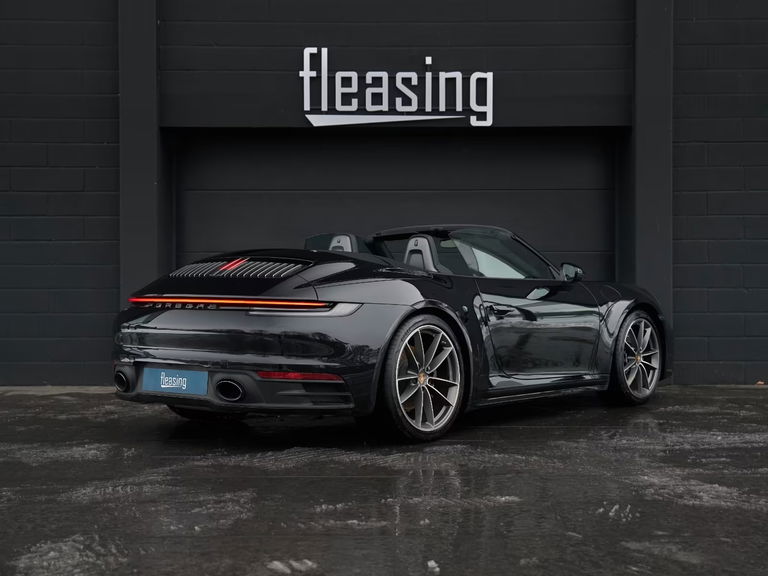 Porsche 992 Carrera 4S