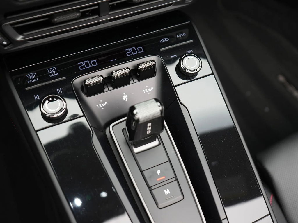 Porsche 992 Carrera GTS