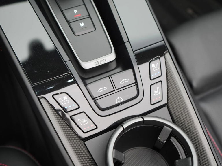 Porsche 992 Carrera GTS