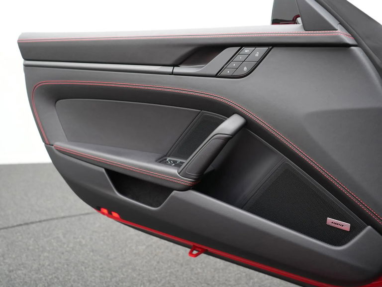 Porsche 992 Carrera GTS