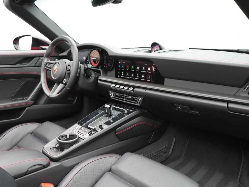 Porsche 992 Carrera GTS