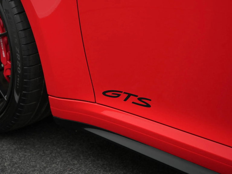 Porsche 992 Carrera GTS