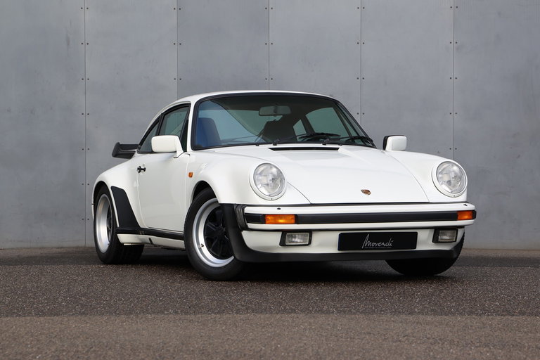 Porsche 911 Turbo 3.3