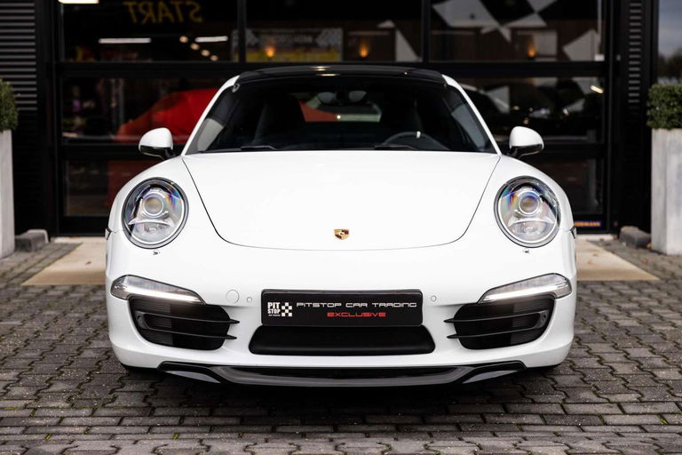 Porsche 991 Carrera 4