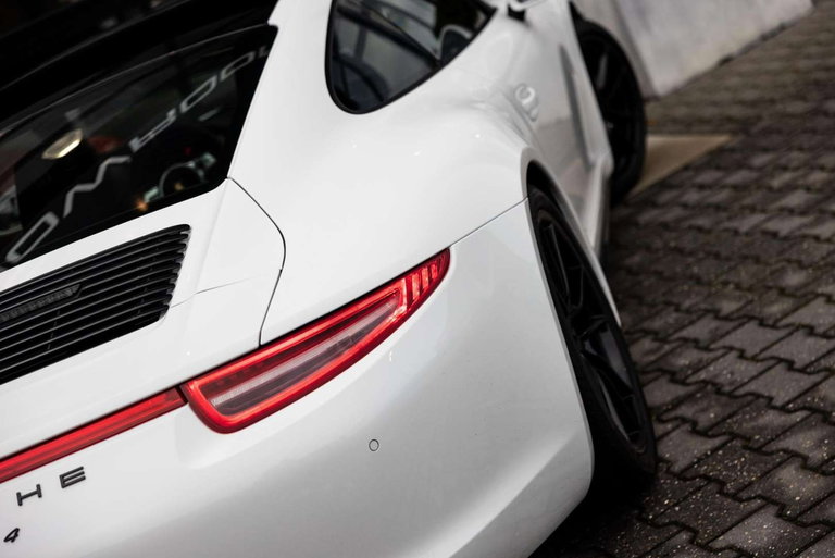 Porsche 991 Carrera 4