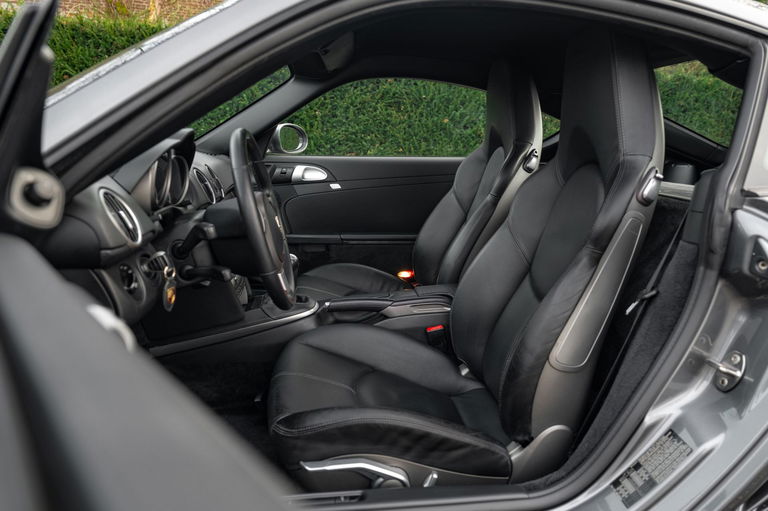 Porsche 987 Cayman S