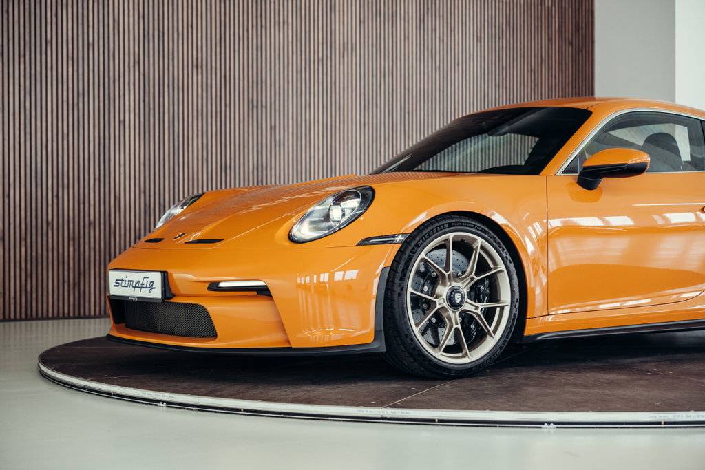 Porsche 992 GT3 Touring