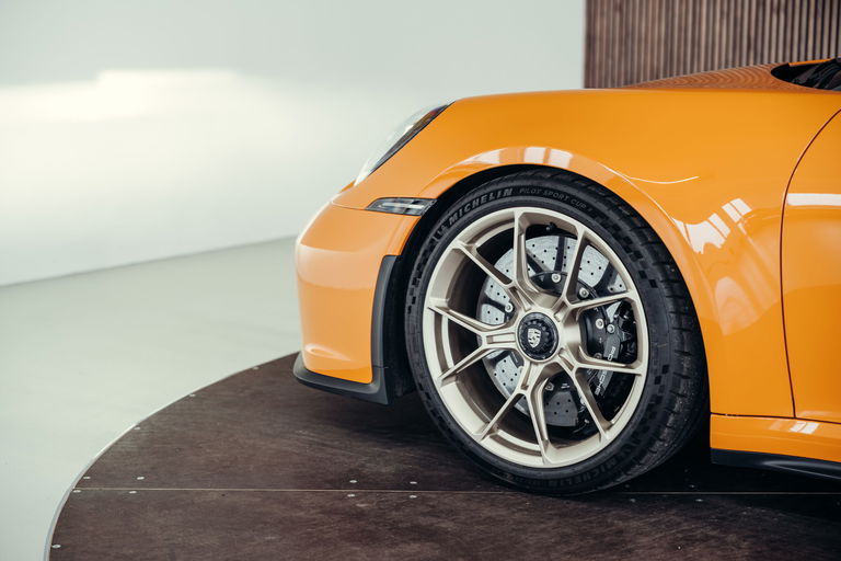 Porsche 992 GT3 Touring