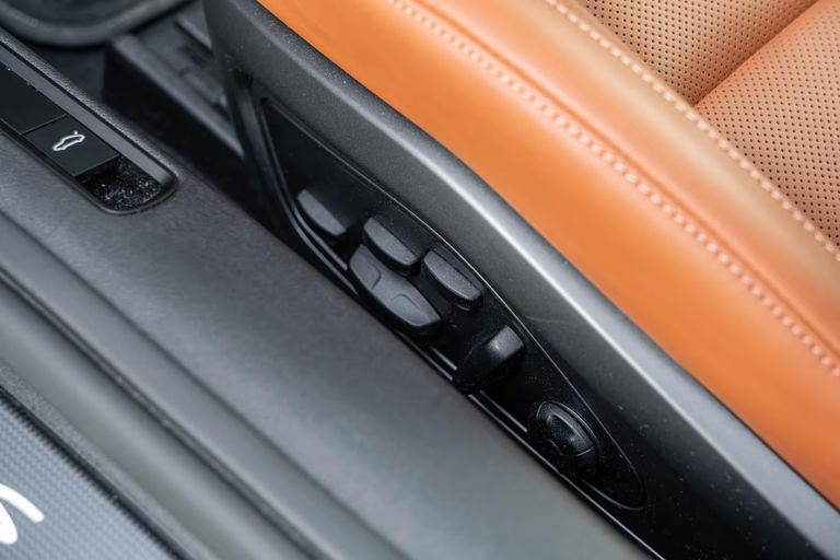 Porsche 992.2 Carrera 4 GTS