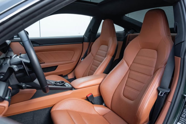 Porsche 992.2 Carrera 4 GTS
