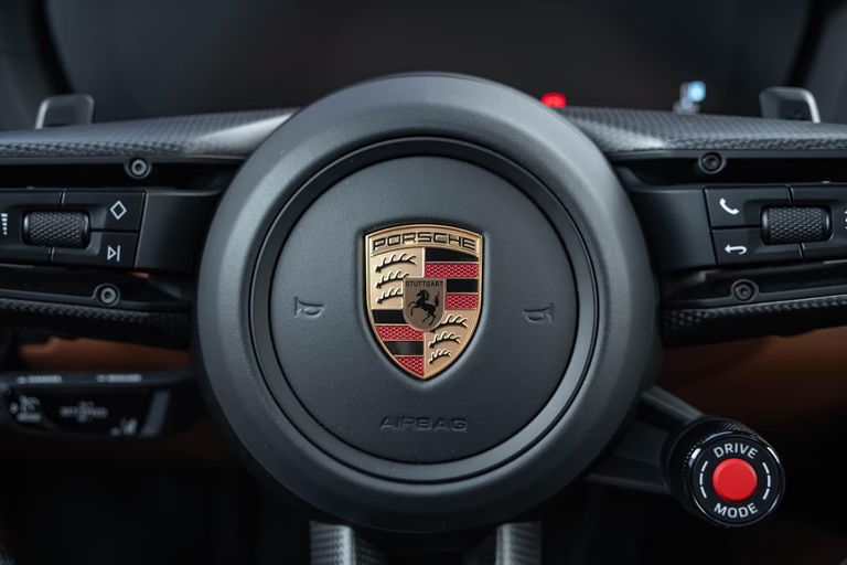 Porsche 992.2 Carrera 4 GTS