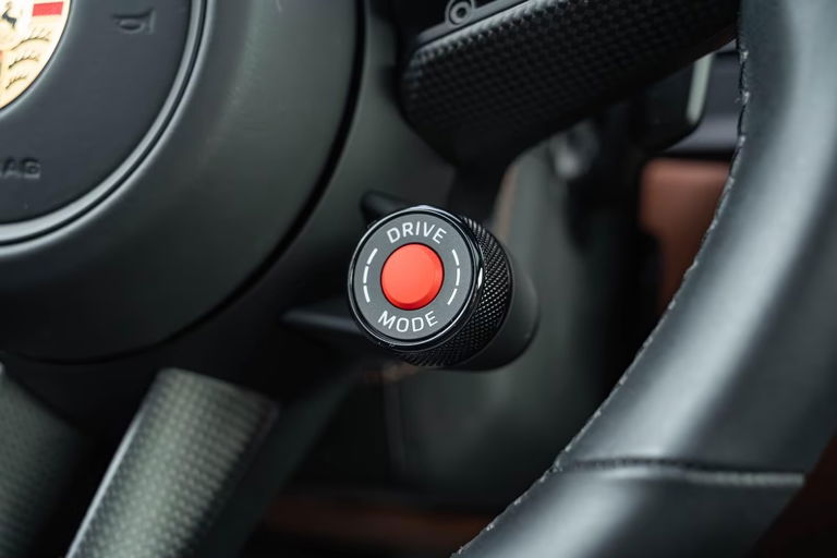 Porsche 992.2 Carrera 4 GTS