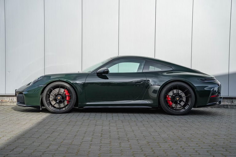 Porsche 992.2 Carrera 4 GTS