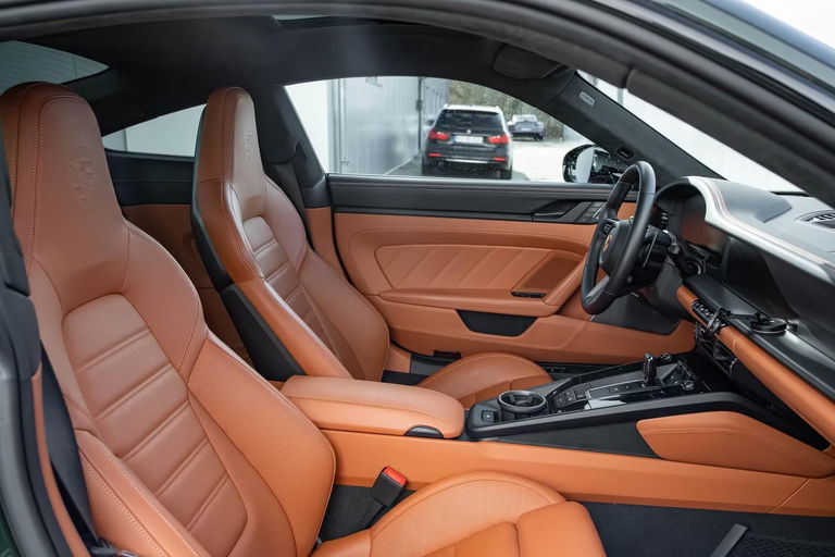 Porsche 992.2 Carrera 4 GTS