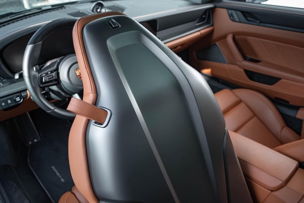 Porsche 992.2 Carrera 4 GTS