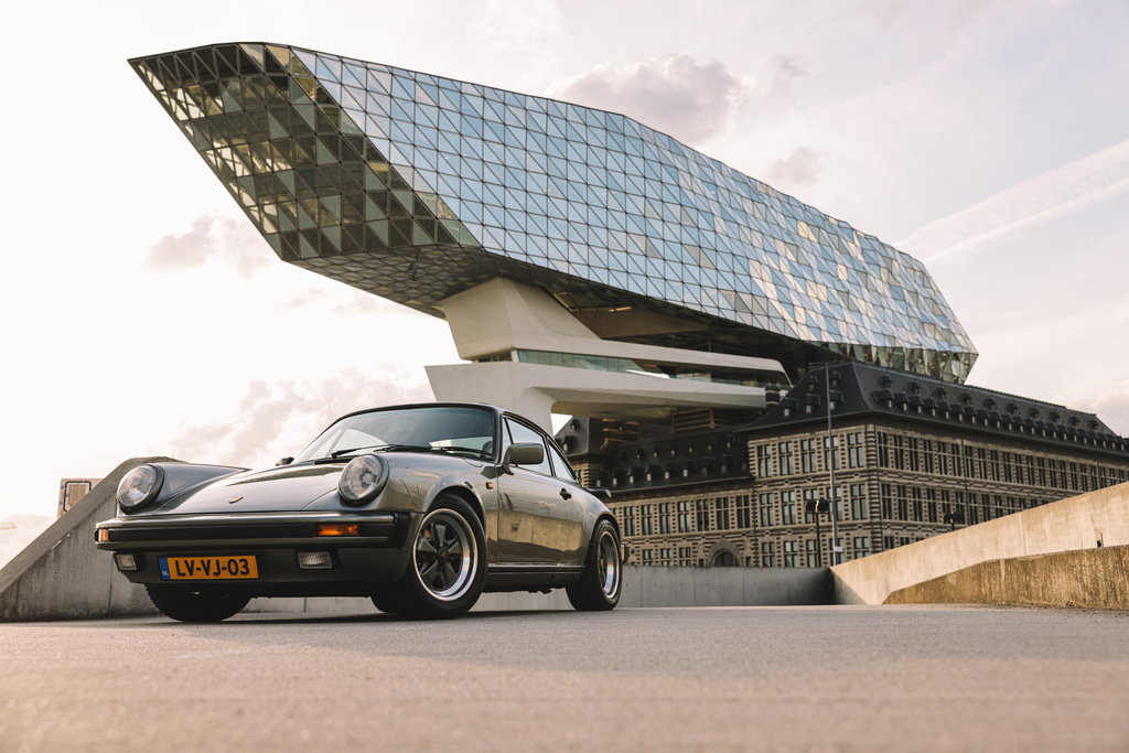 Porsche 911 Carrera 3.2