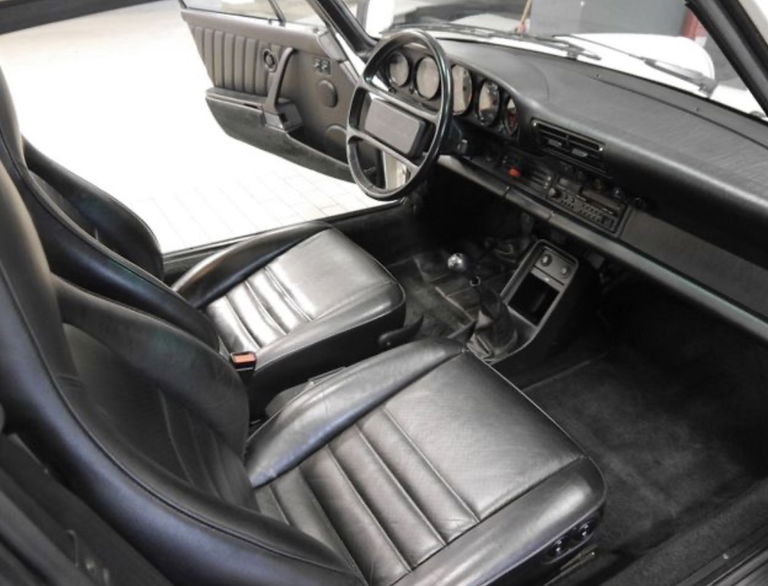 Porsche 911 Carrera 3.2