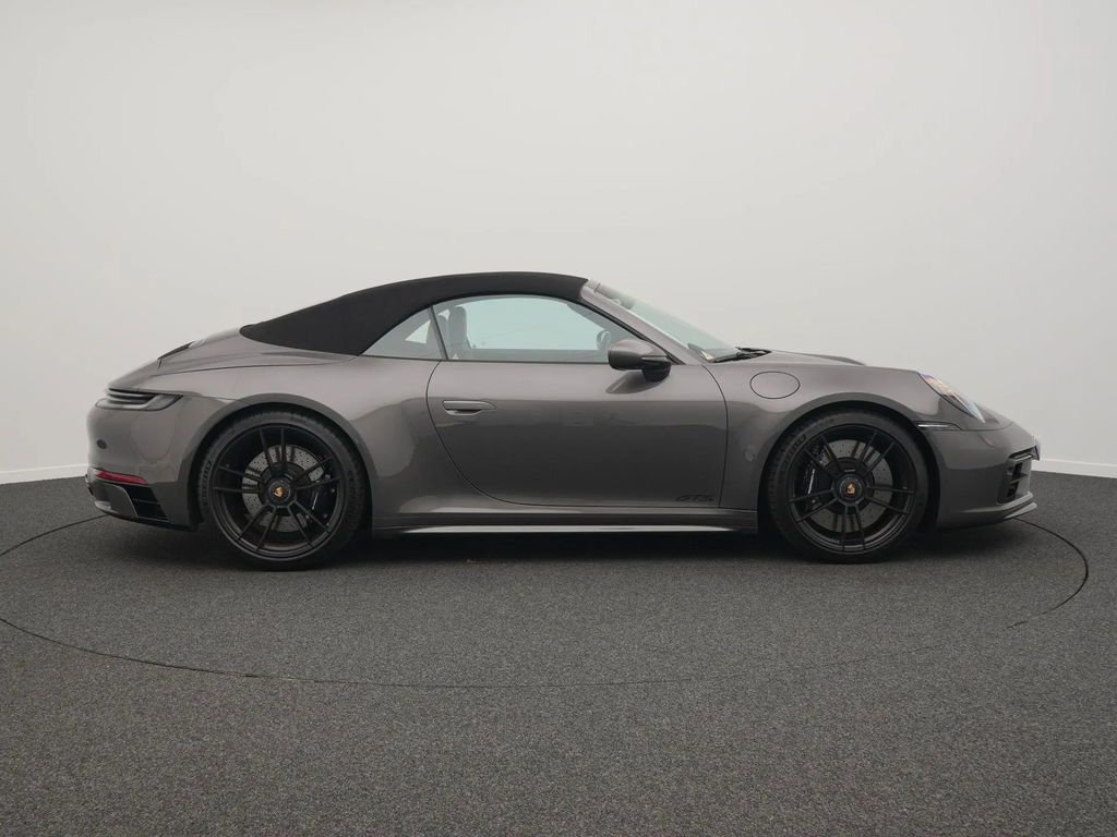 Porsche 992 Carrera GTS