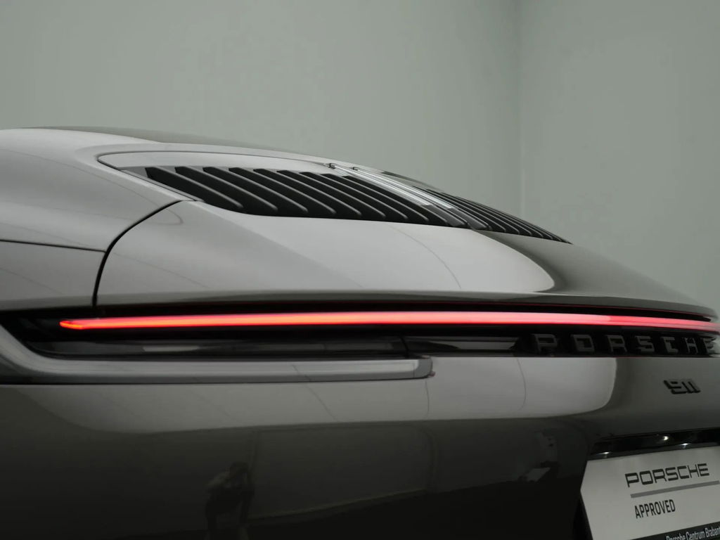 Porsche 992 Carrera GTS