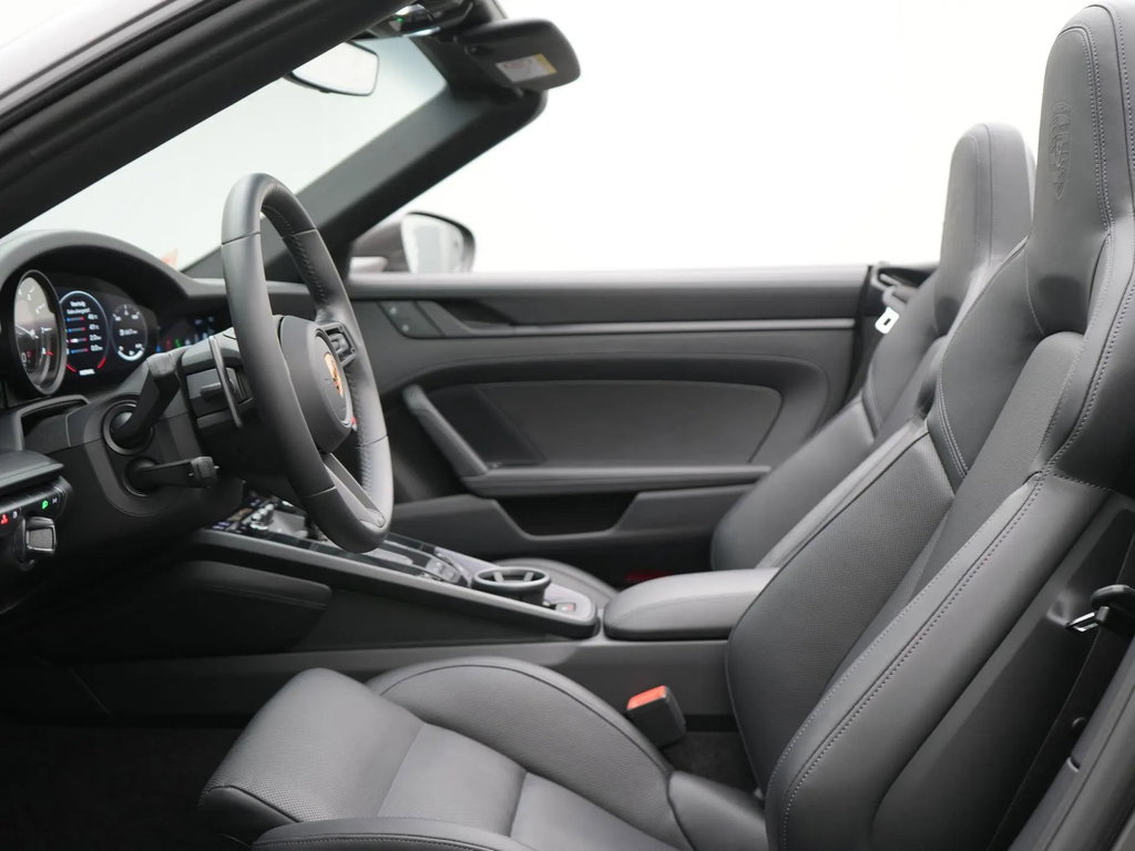 Porsche 992 Carrera GTS