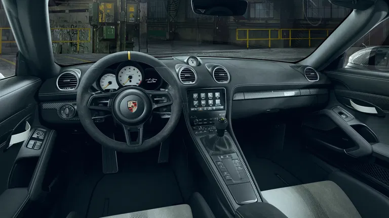 Porsche 718 Spyder RS