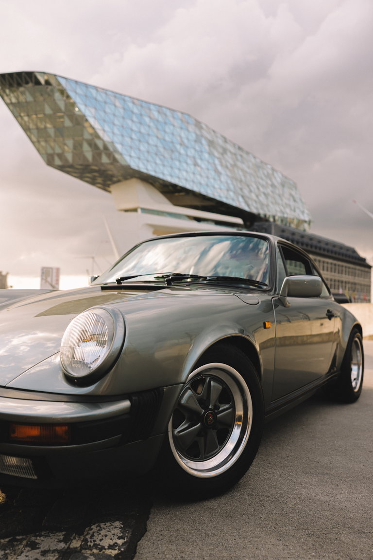 Porsche 911 Carrera 3.2