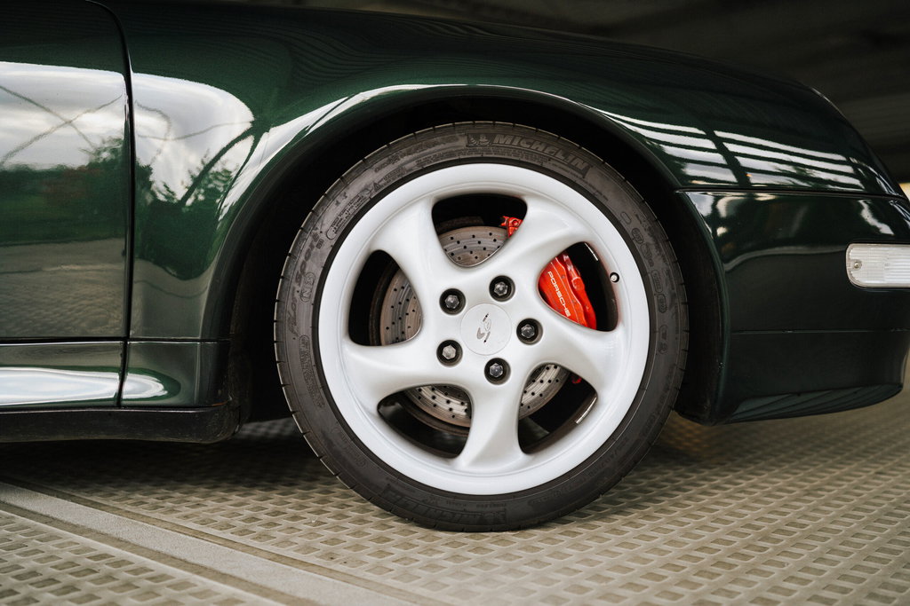 Porsche 993 Carrera 4S