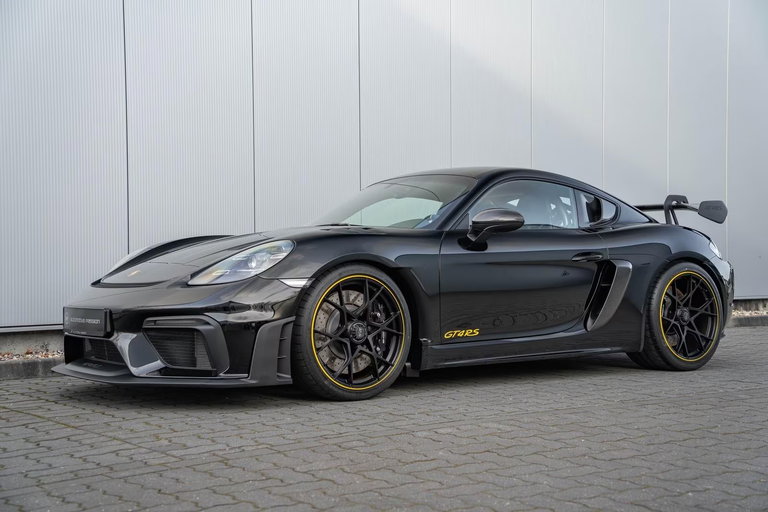 Porsche 718 Cayman GT4 RS