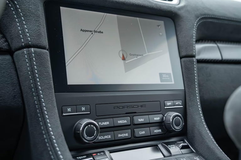 Porsche 718 Cayman GT4 RS