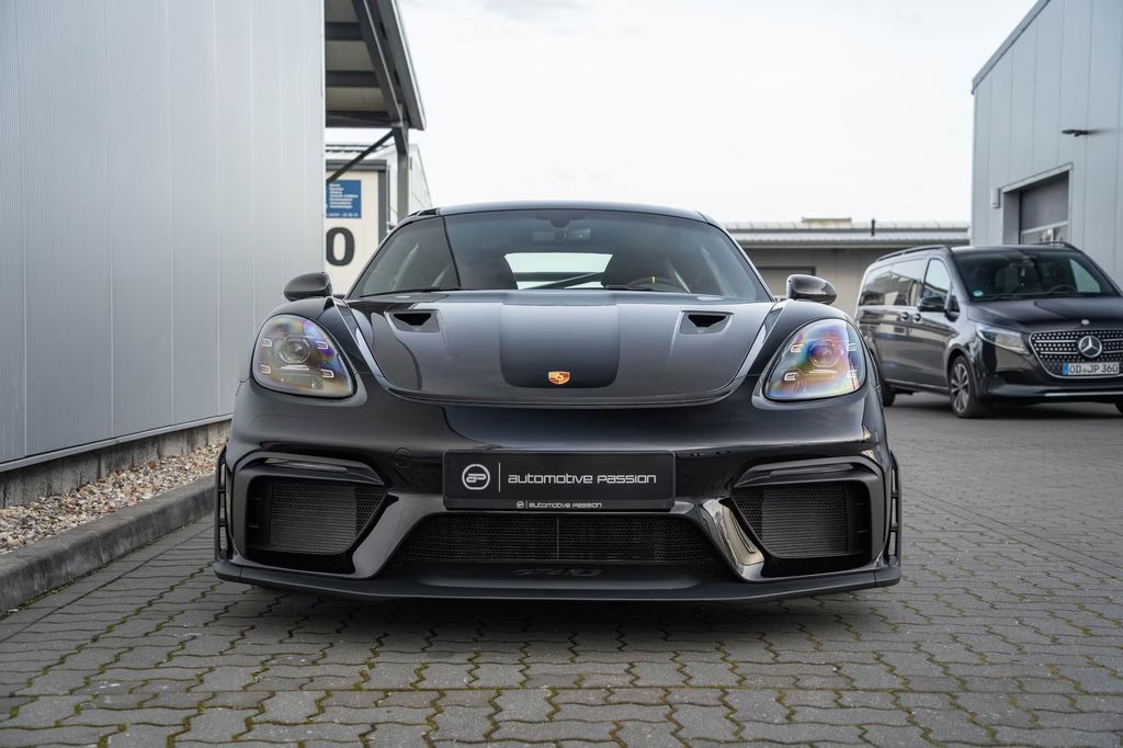Porsche 718 Cayman GT4 RS