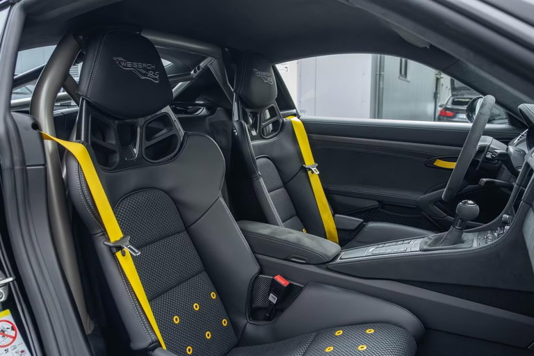 Porsche 718 Cayman GT4 RS