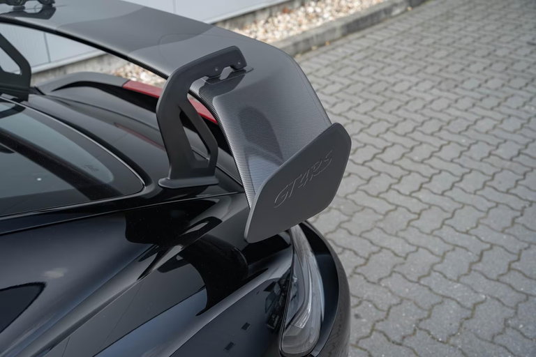 Porsche 718 Cayman GT4 RS