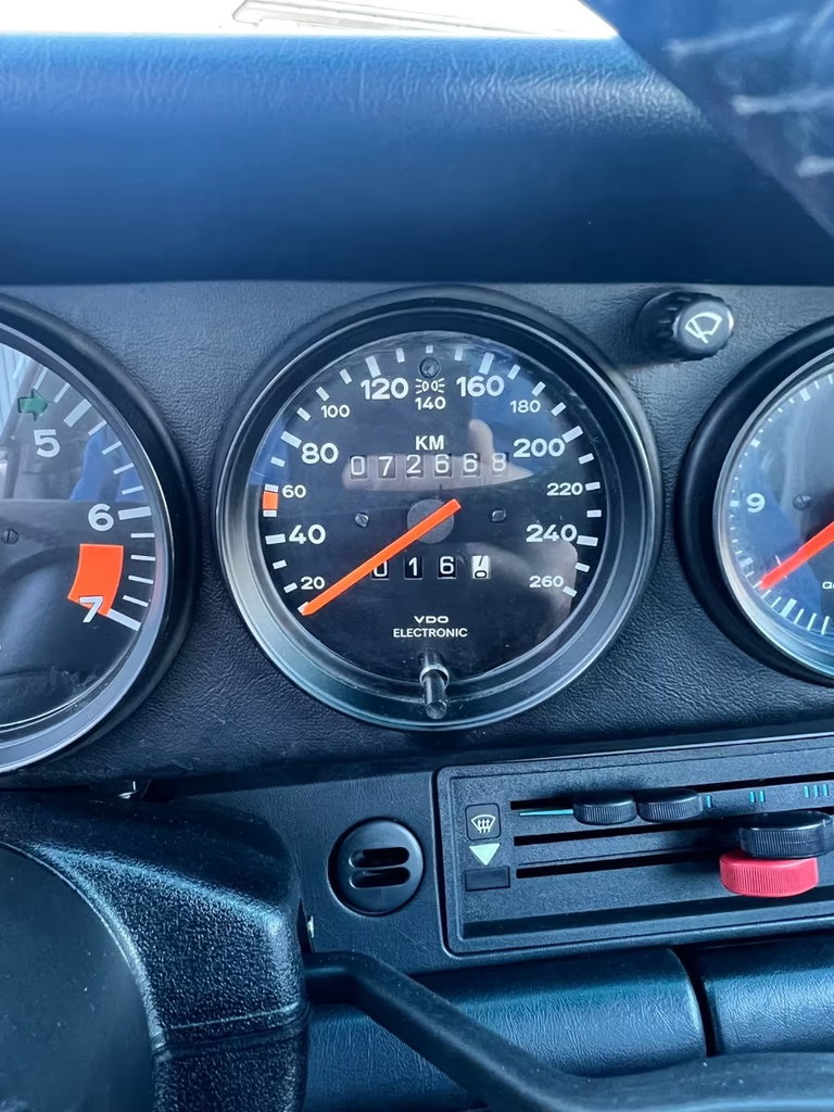 Porsche 911 Carrera 3.2